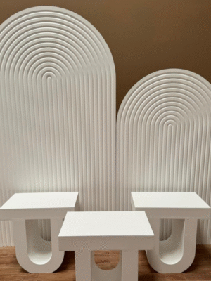 Wood set ( 2 backdrops and 3 tables )