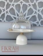 Cake stand with glass cover