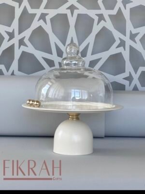 Cake stand with glass cover